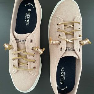 Sperry  Sneaker